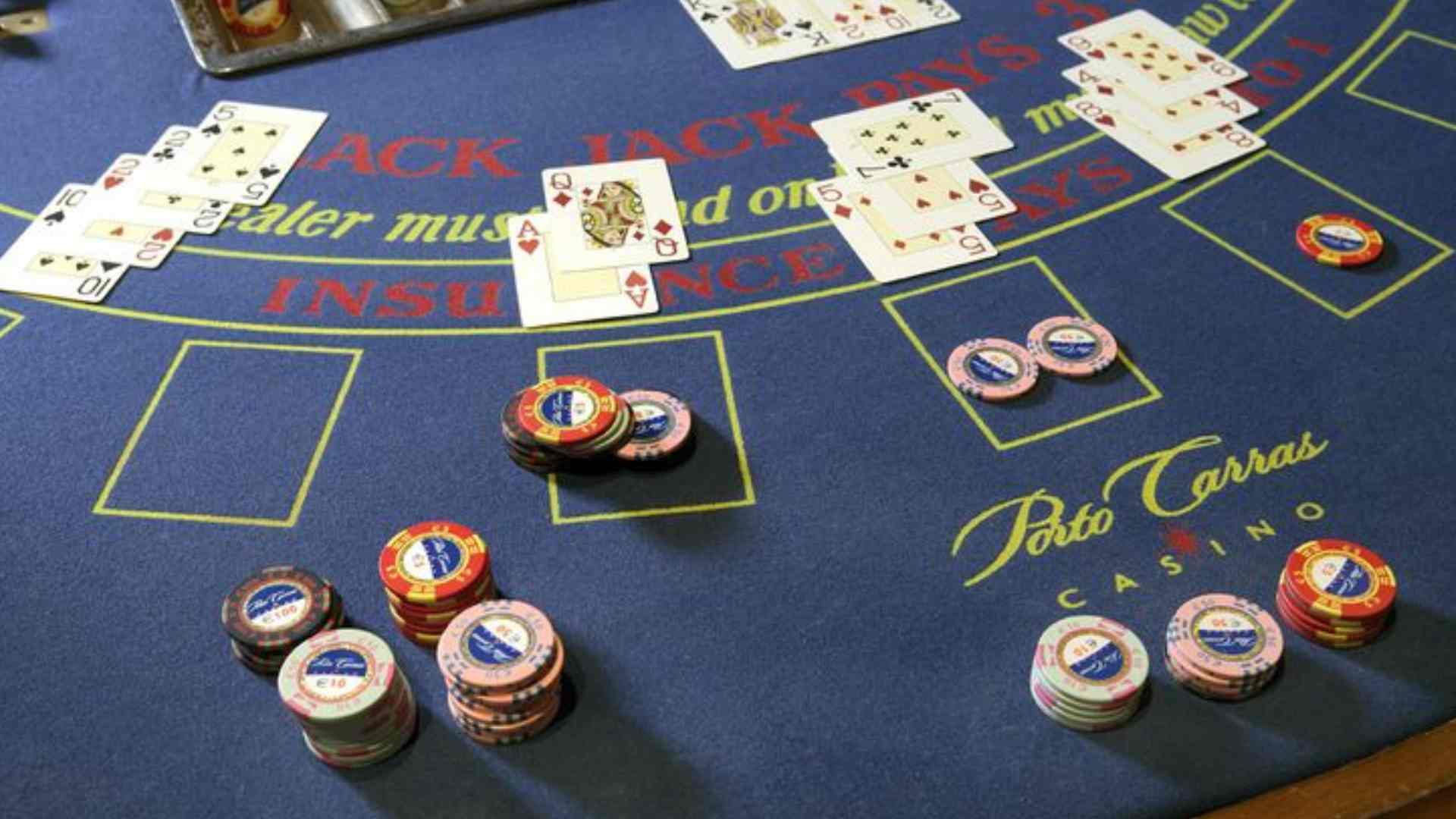 Casino Theme Outfit for Ladies With Elegant Style Ideas